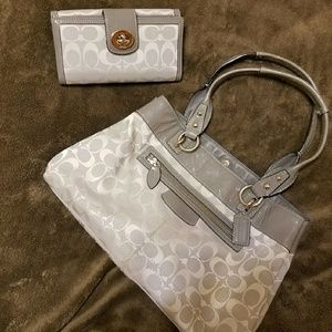 Coach Shoulder bag