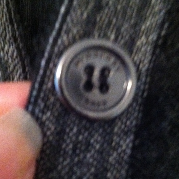 Burberry Brit black, gray and cream colored top - Picture 3 of 4