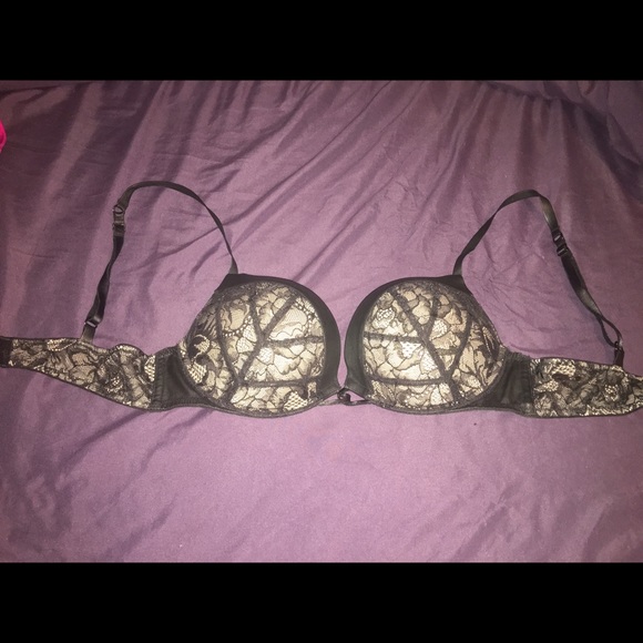 Victoria's Secret Bombshell Plunge Bra 34B