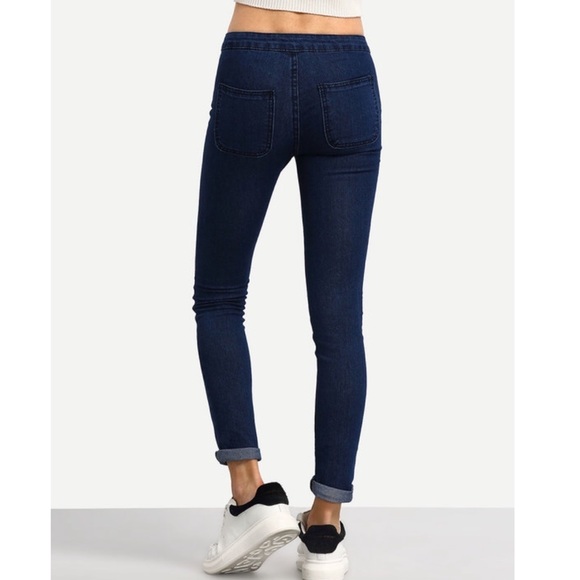 🎉NWT Cuffed Dark Wash Skinny Jeans - Picture 4 of 4