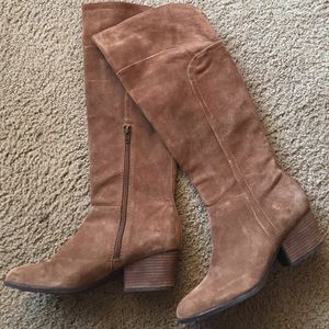 Crown Vintage Suede Boots