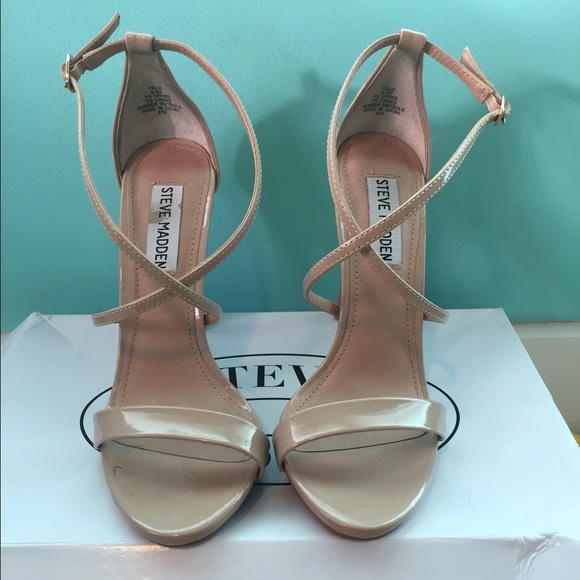 Steve Madden- Feliz Heel
