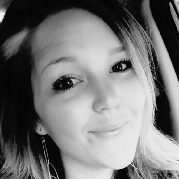 Meet your Posher, Stacy