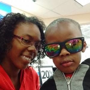 Meet your Posher, Whitney