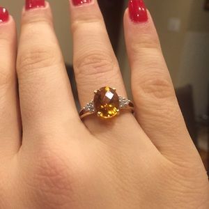 NWOT! 14k yellow stone diamond ring 💛