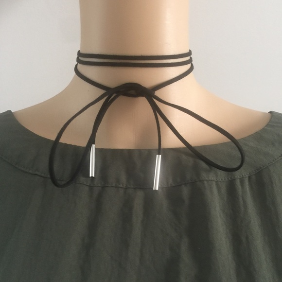 Velvet Choker necklace (nwt) - Picture 4 of 4