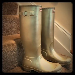 Women's Original Tall HUNTER Boots. Size 8. Gold