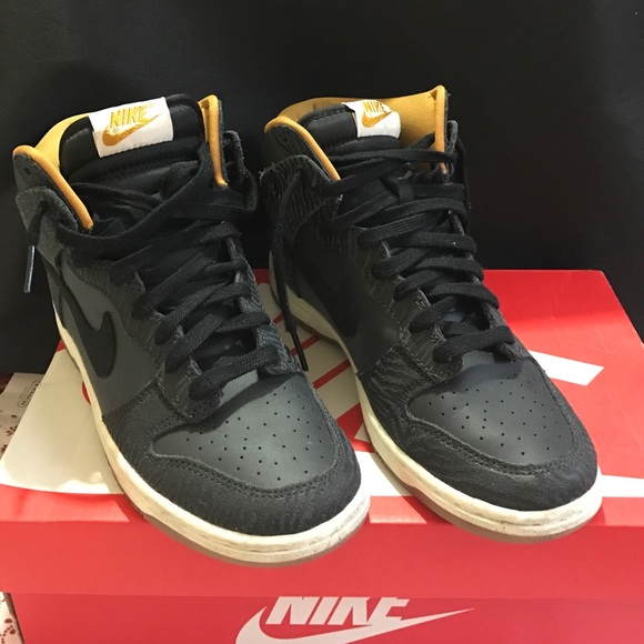 Women's Nike Dunk Hi Skinny Print