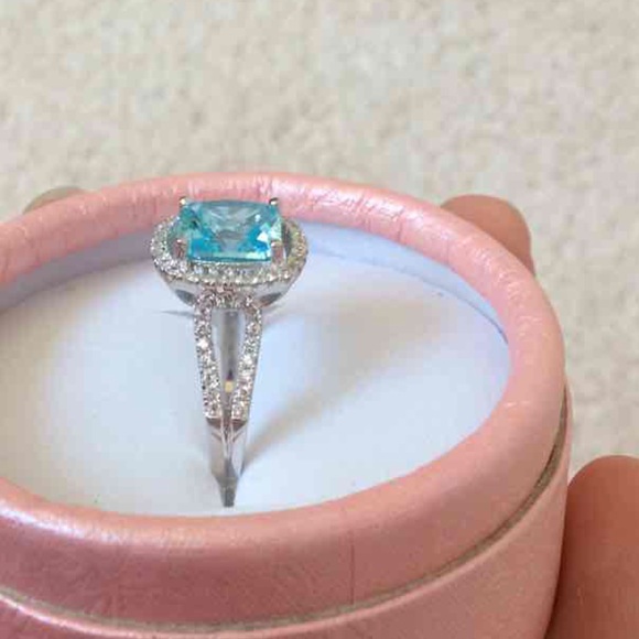 New size 5.75 real silver engagement ring - Picture 3 of 4