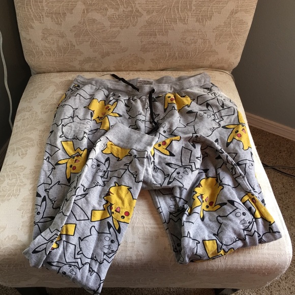 Pikachu pants!