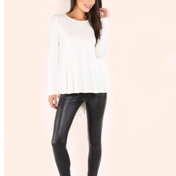 🎉LAST ONE 🎉NWT Lace-Up Back Ivory Top - Picture 4 of 4