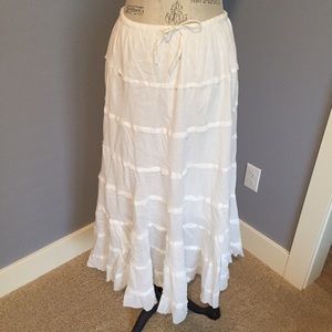 NWT White Skirt One Size Fits All