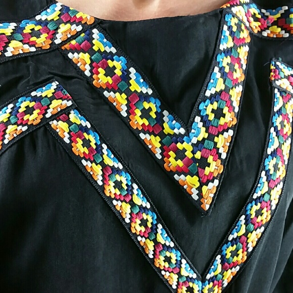 EMBROIDER DETAILED TUNIC DRESS NWT - Picture 4 of 4