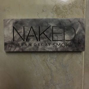 Naked Urban Decay Smoky Eyeshadow Kit