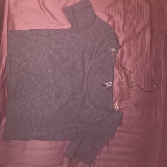 Gray cotton crop top