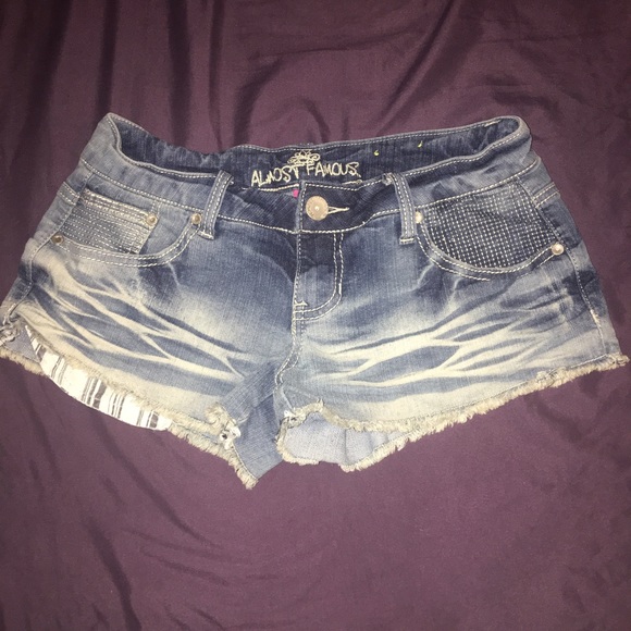 Almost Famous Jean shorts size 7