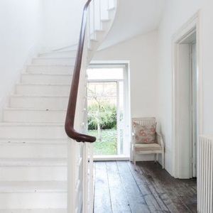 Meet your Posher, Esmerelda