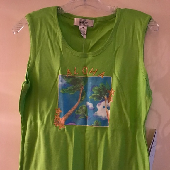 🏝Aloha lime green top 🍋