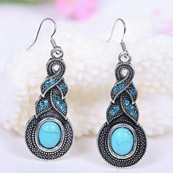 Sold - Picture 2 of 3