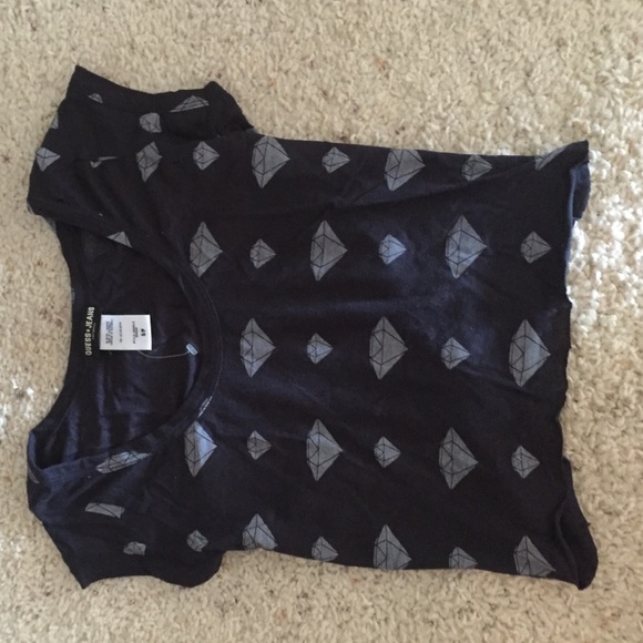 Black crop top with diamond print