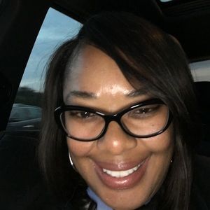 Meet your Posher, Lynette