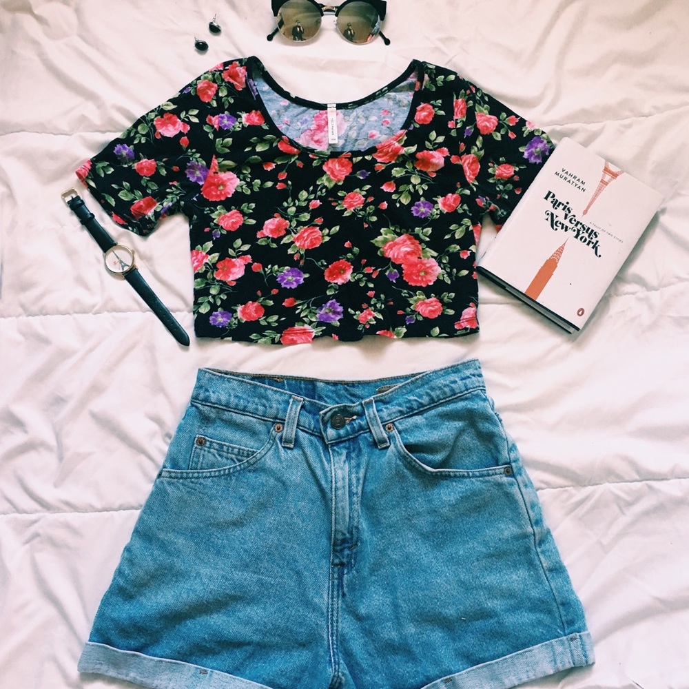 🌺Vintage Floral Crop Top🌸