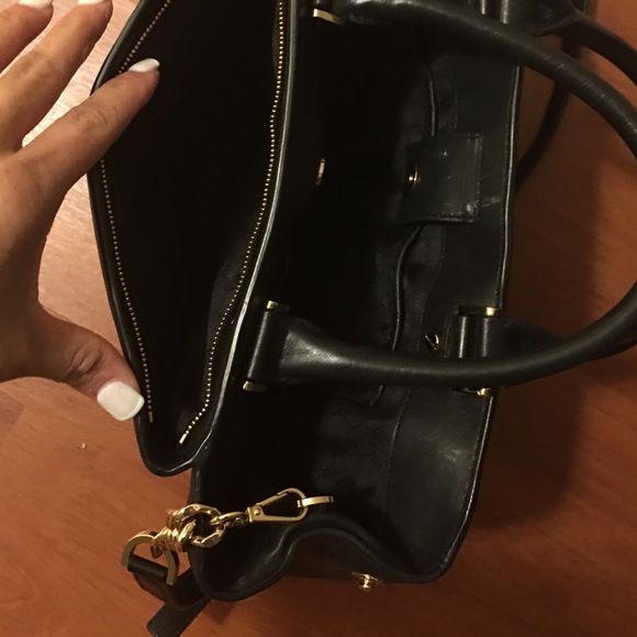 Authentic Michael kors real leather 😍