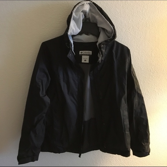 Columbia Jackets & Blazers - Columbia Nylon Rain Jacket SZ M