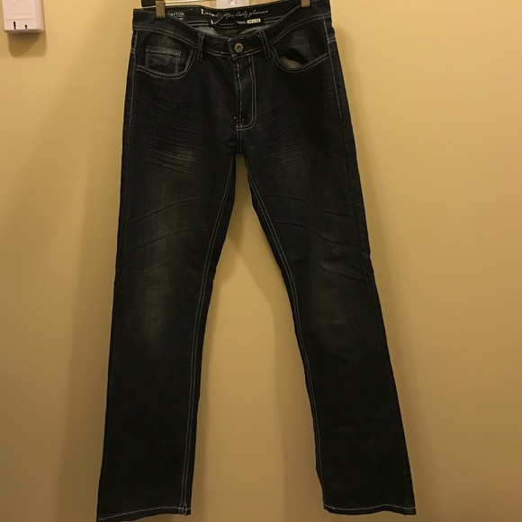 Jeans - Picture 1 of 3