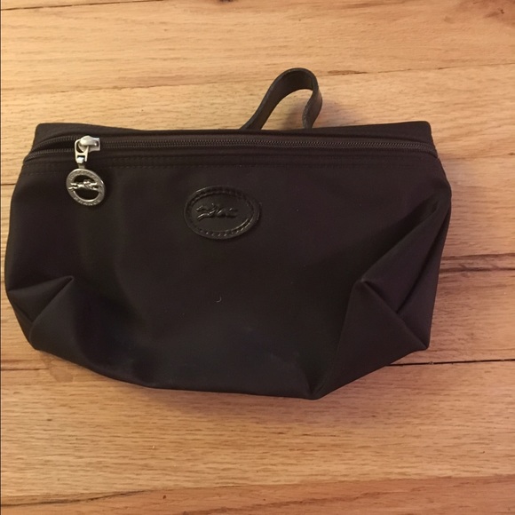 Small chocolate brown longchamps clutch