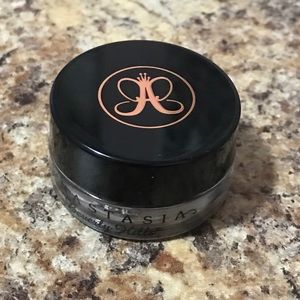 Anastasia bervely hills