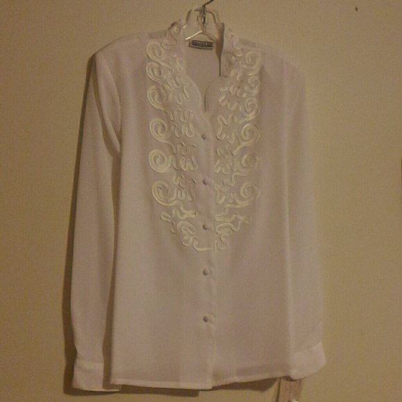 White Blouse NWT - Picture 1 of 3