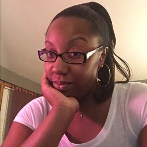 Meet your Posher, Staci