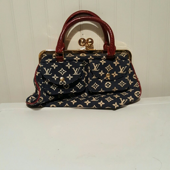 Handbag