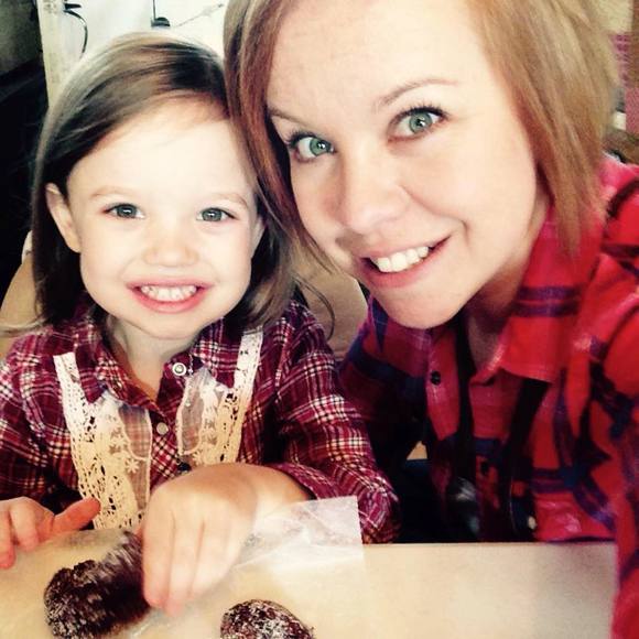 Meet your Posher, Sarah - Picture 1 of 1