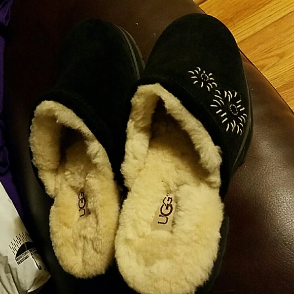 Authentic Ugg Clogs size 7