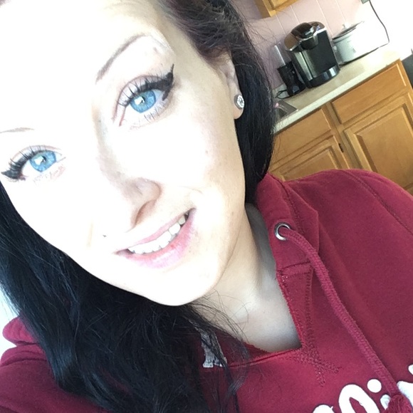 Meet your Posher, Ashley - Picture 4 of 4