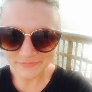 Meet your Posher, Marissa