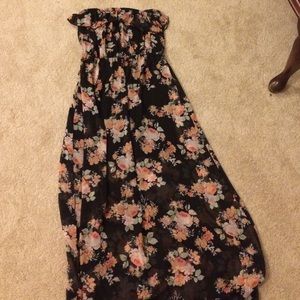 Pretty flowing flowered dress