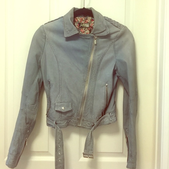Leather jacket - Picture 1 of 4