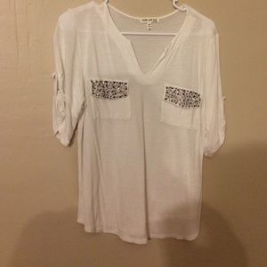 3/4 sleeve t-shirt heeled pockets really cute!!
