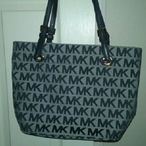 Michael kors handbag