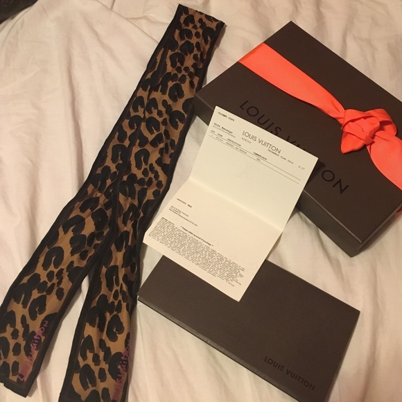 LOUIS VUITTON leopard bandeau