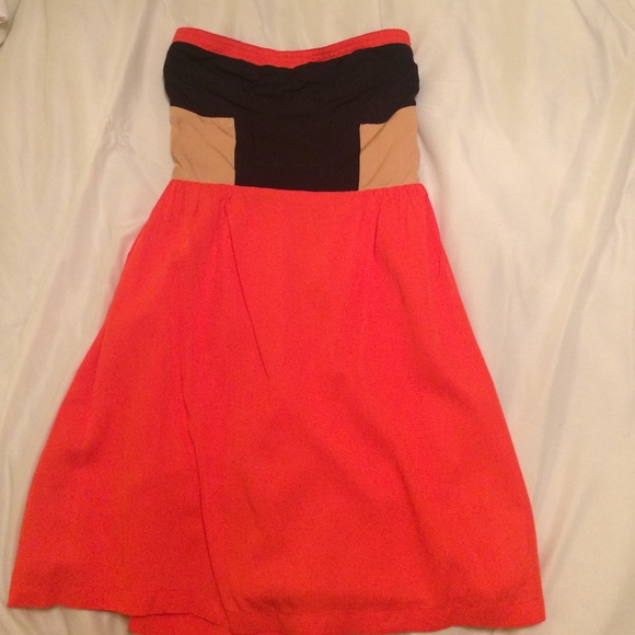 Strapless dress - Picture 1 of 2