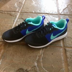 SALE✨Nike Shoes 👟 👟