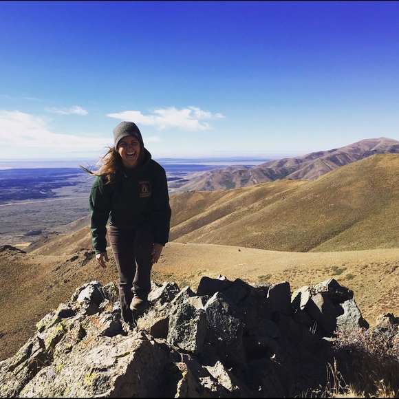 Meet Your Posher, Corynn! - Picture 3 of 3