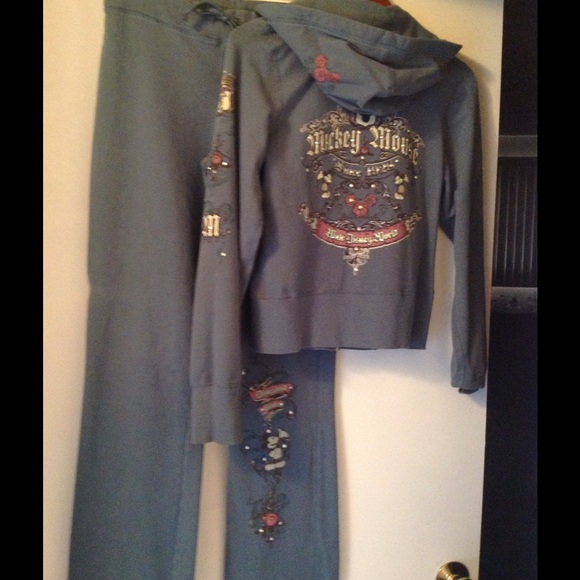 🌻CUTE SWEAT SUIT🌻DISNEY ORIGINAL