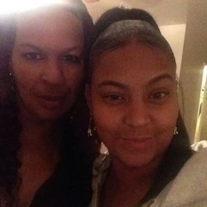 Meet your Posher, Dionne