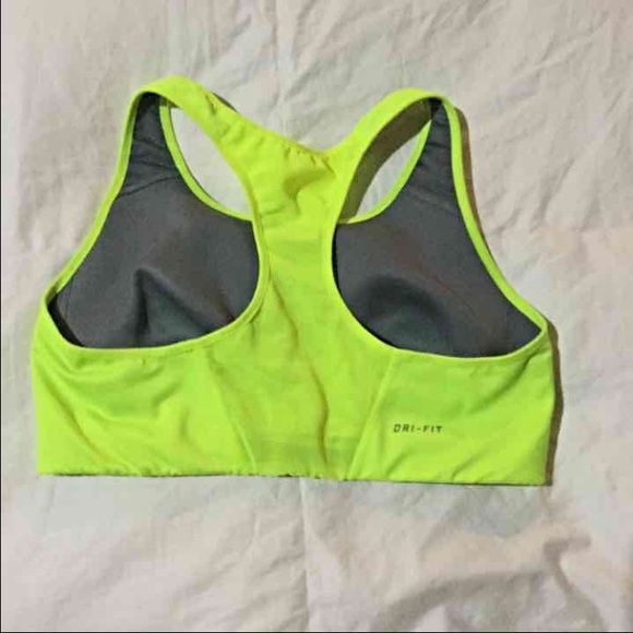 Nike dri-fit sports bra - Picture 2 of 3
