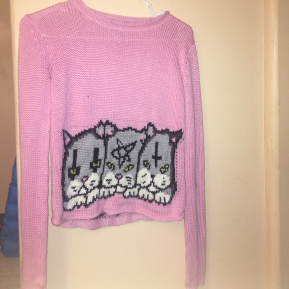 UNIF cat sweater